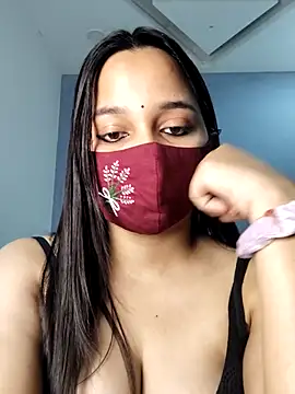 Snapshot of Varnika_aarora chatting on February 21, 2025, 5:02 am Varnika aarora online show from February 21, 2025, 5:02 am