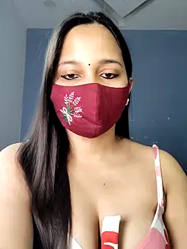 Snapshot of Varnika_aarora chatting on February 25, 2025, 11:10 am Varnika aarora online show from February 25, 2025, 11:10 am