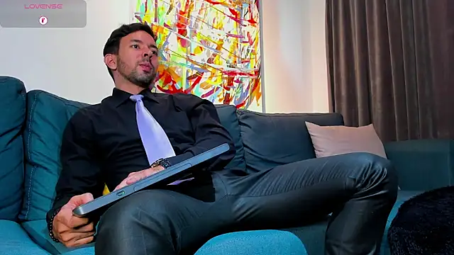 tommy raym0ndg online show from December 16, 2025, 8:13 pm