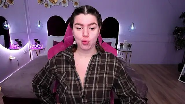 MelanieCarterr online show from February 23, 2026, 5:09 am