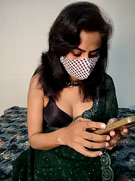 Snapshot of Raat_ki_rani_ chatting on February 25, 2025, 4:35 pm Raat ki rani online show from February 25, 2025, 4:35 pm