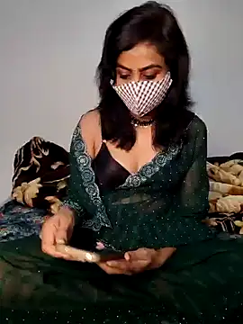 Snapshot of Raat_ki_rani_ chatting on February 8, 2025, 4:14 am Raat ki rani online show from February 8, 2025, 4:14 am