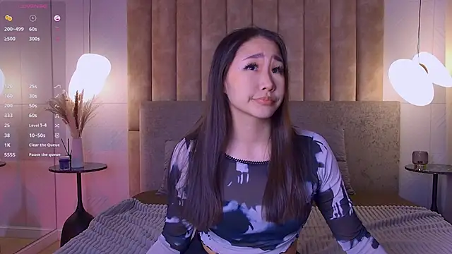 Snapshot of RizeShiro chatting on October 24, 2025, 5:28 am RizeShiro online show from October 24, 2025, 5:28 am