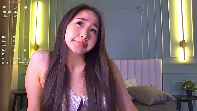 RizeShiro online show from April 18, 2026, 5:32 am