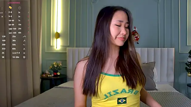 Snapshot of RizeShiro chatting on December 15, 2025, 5:35 am RizeShiro online show from December 15, 2025, 5:35 am