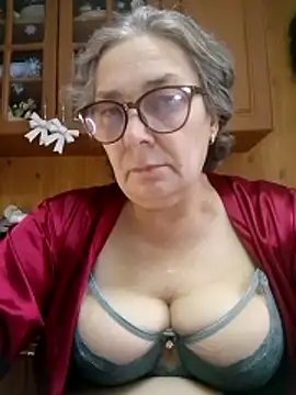 IrinaSweet54 online show from December 17, 2025, 9:14 am