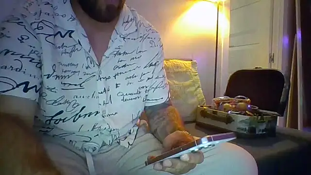 bobotatto online show from June 15, 2026, 12:01 am