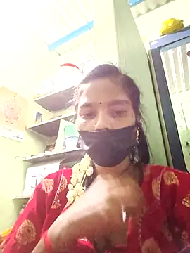 Snapshot of anusiya01 chatting on March 18, 2025, 8:37 pm anusiya01 online show from March 18, 2025, 8:37 pm