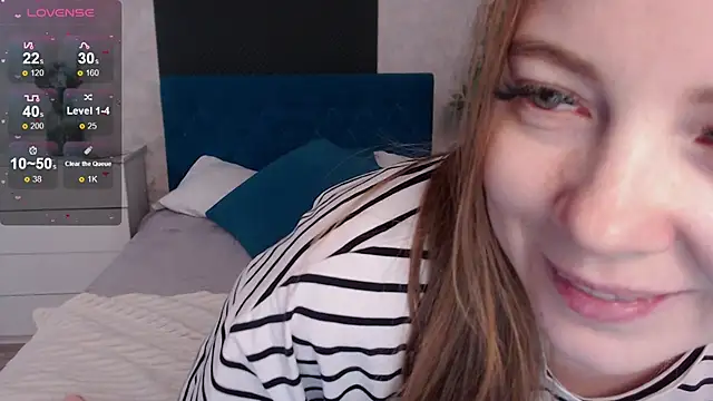 JennyyHot online show from February 17, 2026, 6:11 am