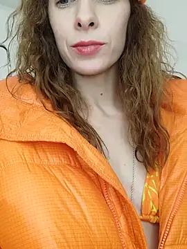 YourSuperModel online show from October 31, 2025, 4:14 pm