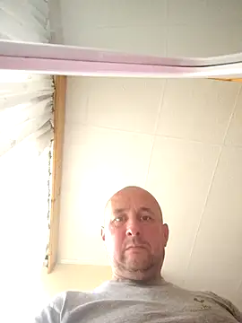 intx800 online show from October 6, 2025, 3:13 pm