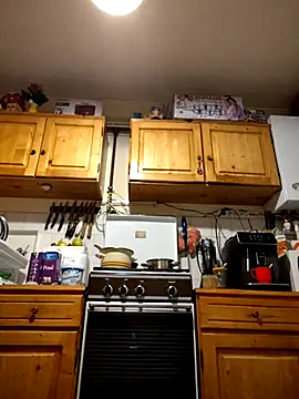 intx800 online show from February 19, 2025, 3:17 am