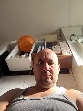 intx800 online show from October 26, 2025, 8:15 am