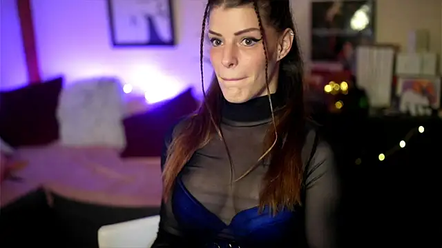 Bellis Perenis online show from November 9, 2025, 9:35 am