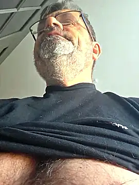 axecoman60 online show from February 28, 2026, 7:52 am