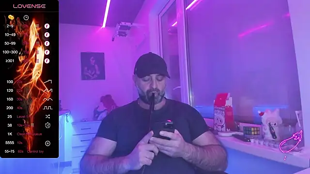 Snapshot of MAGABEAR077 chatting on January 14, 2026, 3:59 pm MAGABEAR077 online show from January 14, 2026, 3:59 pm