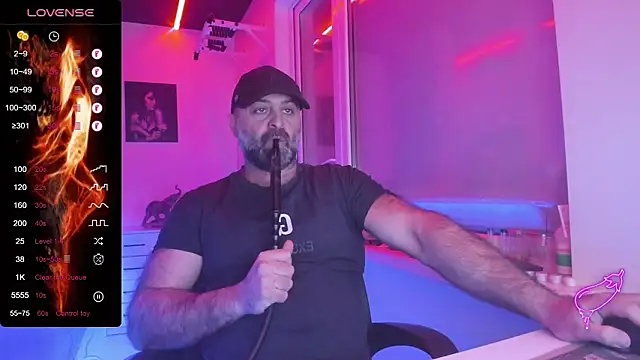 Snapshot of MAGABEAR077 chatting on February 3, 2026, 10:42 am MAGABEAR077 online show from February 3, 2026, 10:42 am