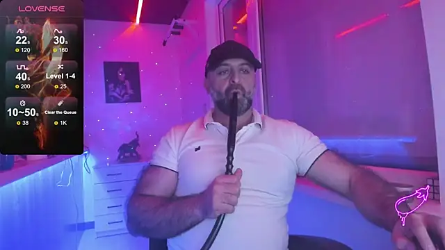 Snapshot of MAGABEAR077 chatting on December 5, 2025, 10:03 am MAGABEAR077 online show from December 5, 2025, 10:03 am