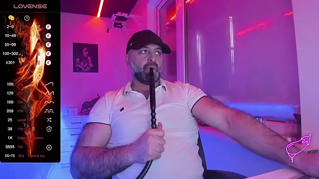 Snapshot of MAGABEAR077 chatting on February 17, 2026, 8:33 am MAGABEAR077 online show from February 17, 2026, 8:33 am