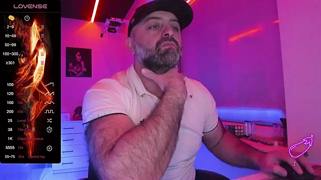 Snapshot of MAGABEAR077 chatting on February 18, 2026, 3:48 am MAGABEAR077 online show from February 18, 2026, 3:48 am