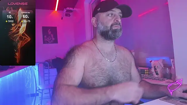 Snapshot of MAGABEAR077 chatting on January 7, 2026, 9:25 am MAGABEAR077 online show from January 7, 2026, 9:25 am