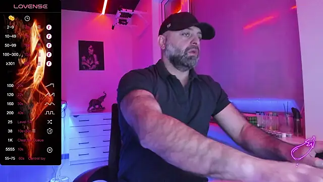 Snapshot of MAGABEAR077 chatting on February 9, 2026, 2:20 am MAGABEAR077 online show from February 9, 2026, 2:20 am