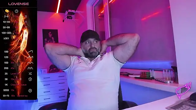 Snapshot of MAGABEAR077 chatting on February 13, 2026, 11:49 pm MAGABEAR077 online show from February 13, 2026, 11:49 pm