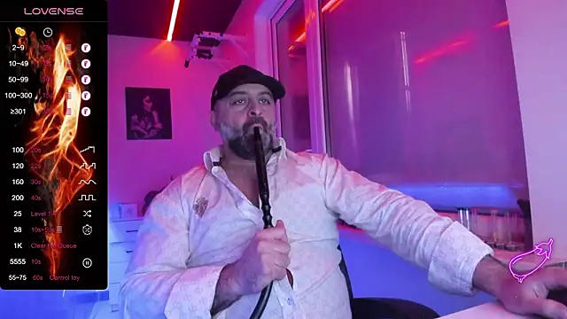 Snapshot of MAGABEAR077 chatting on February 15, 2026, 10:25 am MAGABEAR077 online show from February 15, 2026, 10:25 am