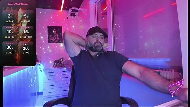 Snapshot of MAGABEAR077 chatting on December 21, 2025, 5:20 am MAGABEAR077 online show from December 21, 2025, 5:20 am