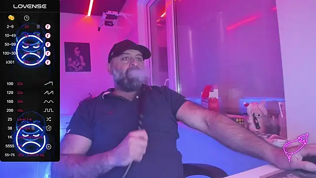 Snapshot of MAGABEAR077 chatting on January 9, 2026, 9:49 am MAGABEAR077 online show from January 9, 2026, 9:49 am