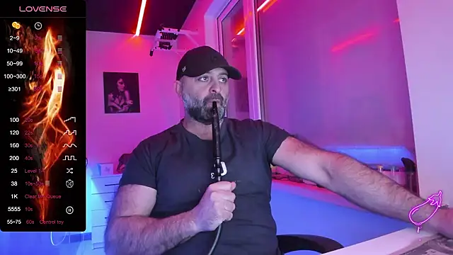 Snapshot of MAGABEAR077 chatting on February 12, 2026, 11:04 pm MAGABEAR077 online show from February 12, 2026, 11:04 pm