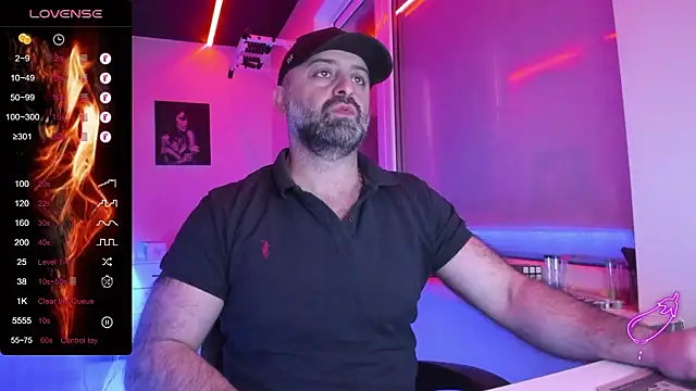 Snapshot of MAGABEAR077 chatting on February 19, 2026, 12:57 pm MAGABEAR077 online show from February 19, 2026, 12:57 pm