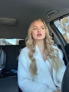 Devill Angel  online show from April 11, 2026, 6:54 am