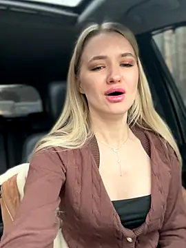 Devill Angel  online show from December 3, 2025, 9:42 am