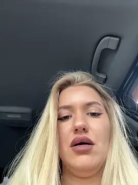 Snapshot of Devill_Angel_ chatting on June 1, 2026, 10:15 am Devill Angel online show from June 1, 2026, 10:15 am