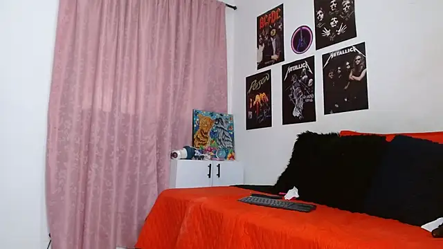 scarlett  morgan online show from January 6, 2026, 2:21 pm