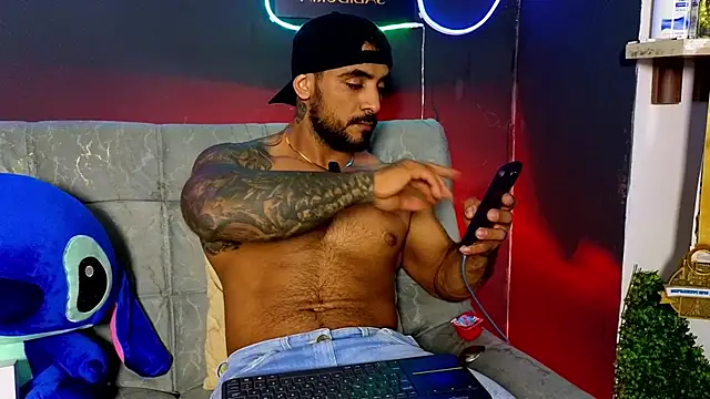 ERIC HARRISON online show from February 10, 2026, 12:09 am