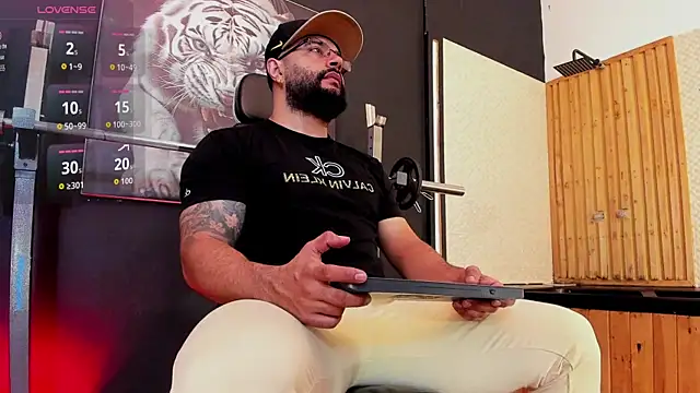 Luke  09 online show from November 17, 2025, 11:25 am