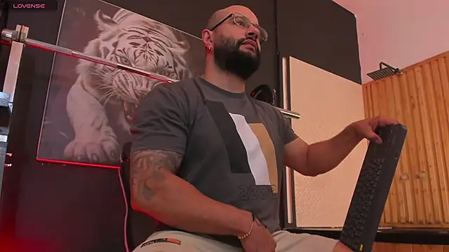 Luke  09 online show from November 12, 2025, 11:25 am