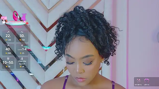 Lola King online show from May 25, 2026, 4:45 am