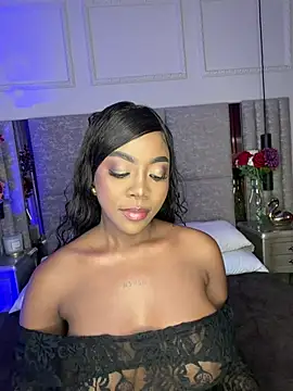 Snapshot of Lola_King chatting on February 20, 2026, 1:13 am Lola King online show from February 20, 2026, 1:13 am