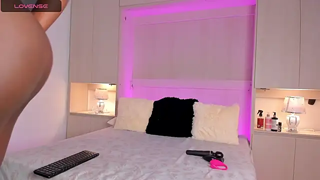 IvannaMuller  online show from December 26, 2024, 7:27 pm