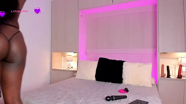 IvannaMuller  online show from January 10, 2025, 7:32 pm