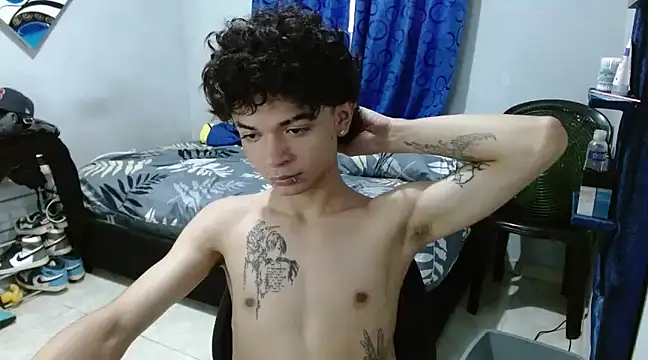 Snapshot of Lovebeng_ chatting on February 4, 2025, 10:24 pm Lovebeng  online show from February 4, 2025, 10:24 pm