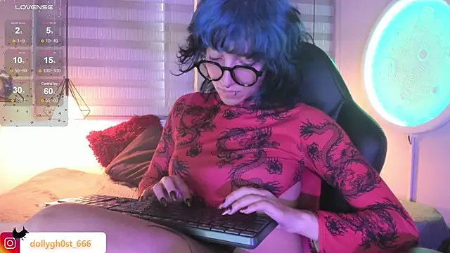 Snapshot of Ghosty_Doll chatting on April 26, 2026, 5:21 pm Ghosty Doll online show from April 26, 2026, 5:21 pm