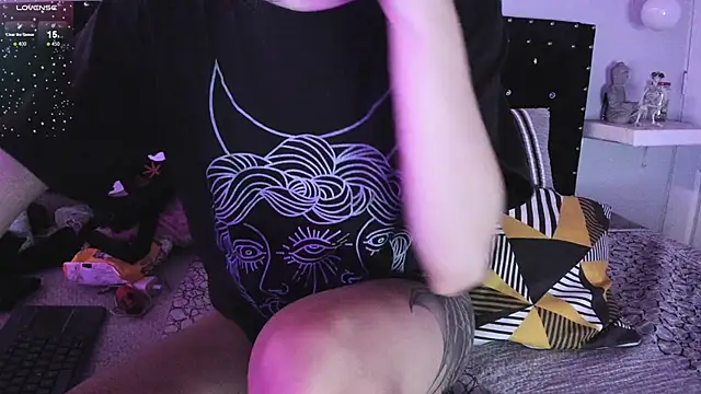 Ghosty Doll online show from February 10, 2026, 5:12 pm