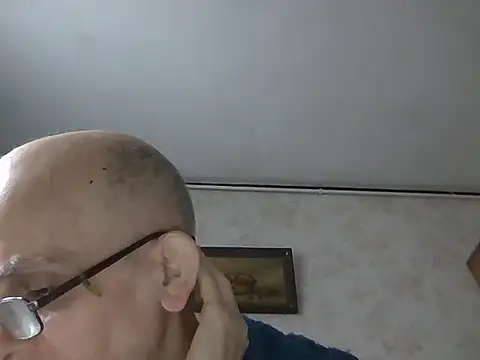 mariusica1xh online show from November 23, 2025, 11:31 am