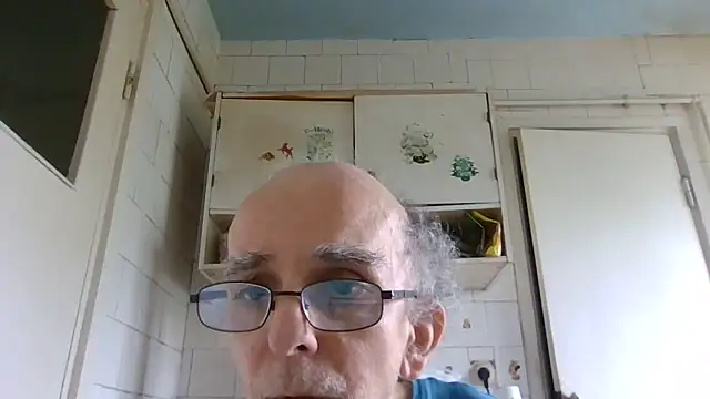 mariusica1xh online show from May 24, 2026, 9:20 am