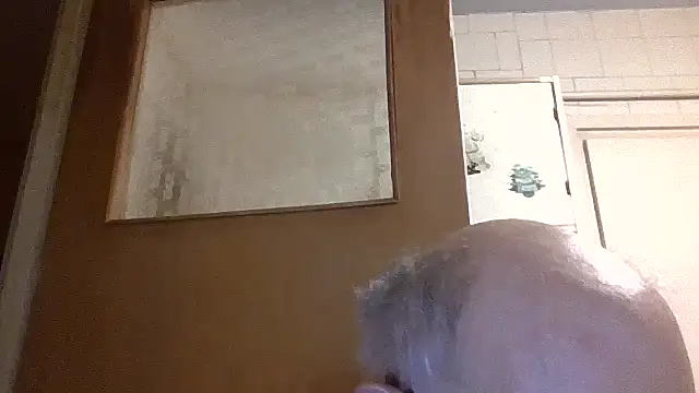 mariusica1xh online show from February 13, 2026, 11:27 pm