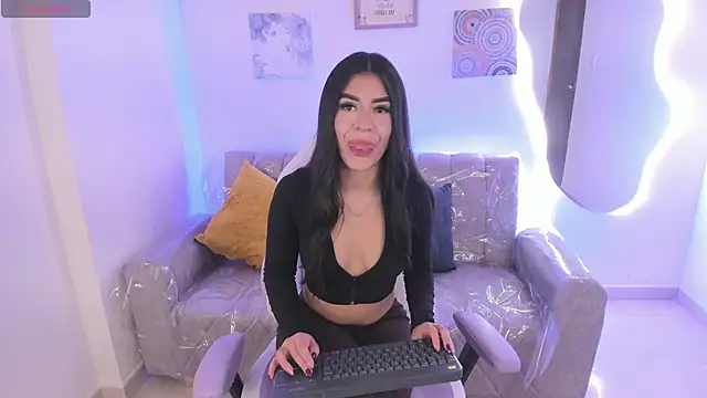 Charlotte cowell sub1  online show from November 4, 2025, 3:05 pm